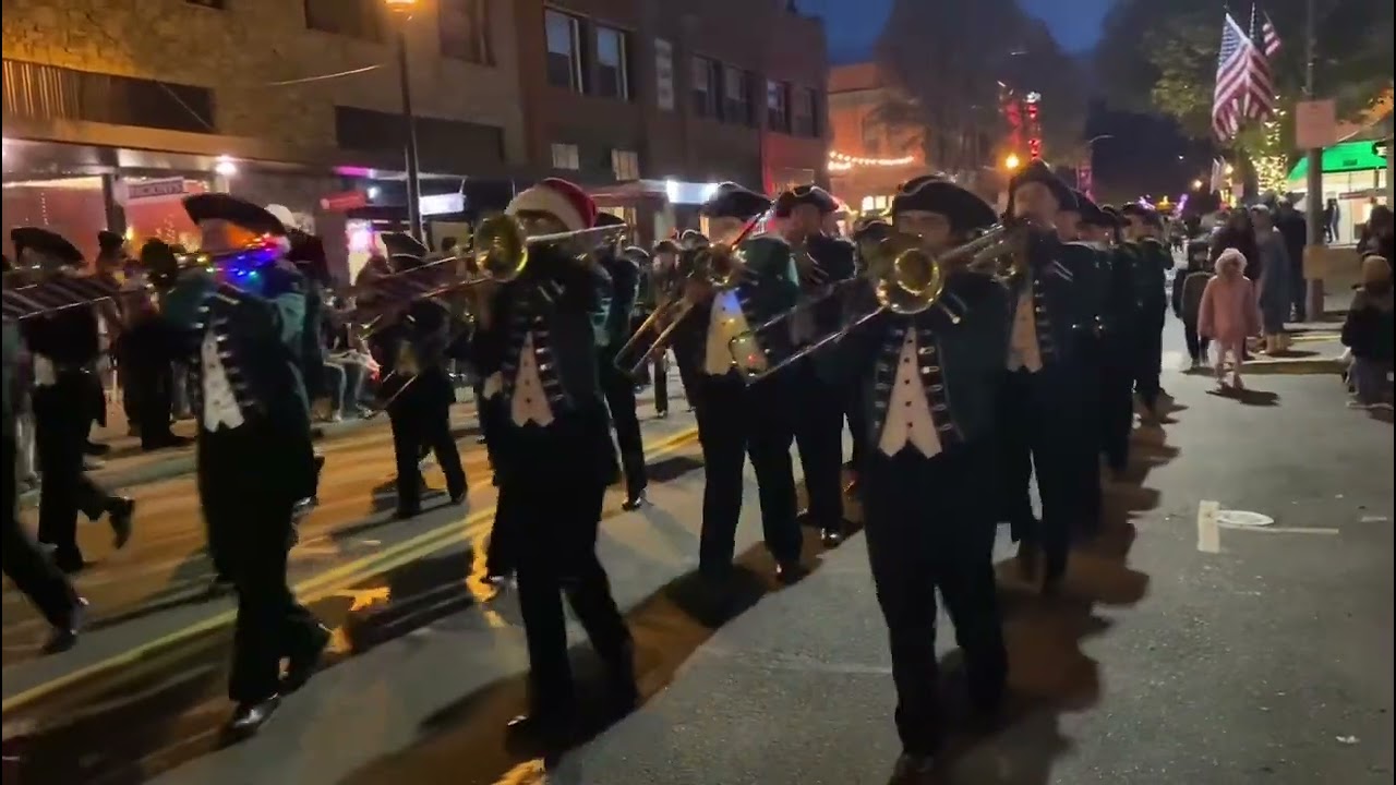 MV Band MV Cheer & MV Folklorico at the Downtown Mount Vernon Holiday